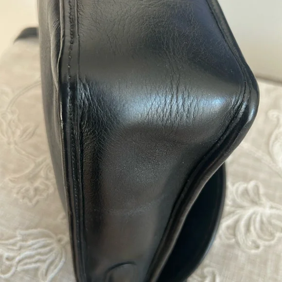 Coach Vintage Authenticated Lexington Black Leather/Shoulder/Briefcase Bag - Picture 13 of 17